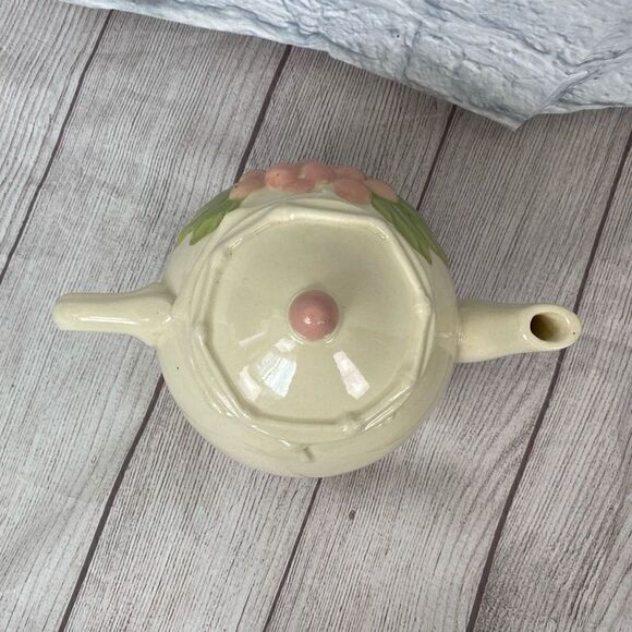 Teapot set w/leaves & grapes teapot sugar & creamer bowl ivory & pink - Picture 8 of 11